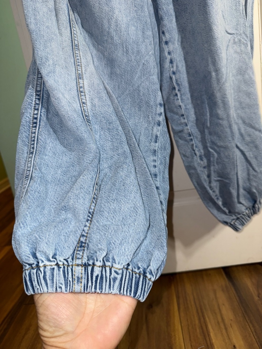 Pilcro Light Blue Beachy High-Rise Parachute Jean Harem Style Size XS Run Larger - Picture 3 of 10